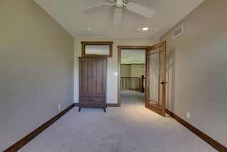 Off the upper entry - this space provides numerous options.