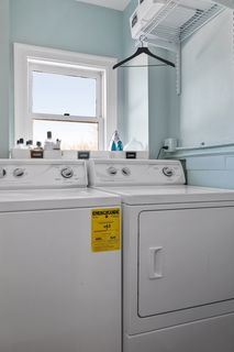 In Unit Laundry!