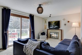 Cozy with plenty of light!
