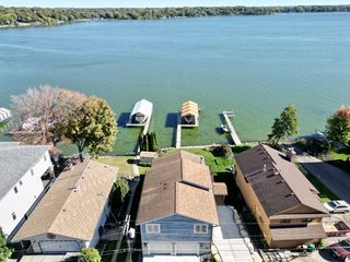 Photo provided by seller