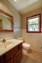Tiled main floor bath
