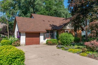 Adorable home in the heart of Saint Louis Park