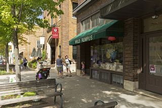 Stores and award-wining restaurants