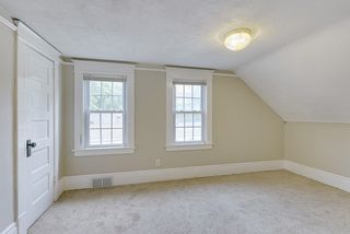 Upstairs bedroom #2