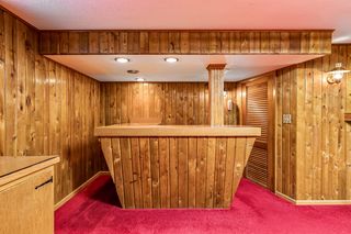 A mid-century wet bar is a great rero throwback