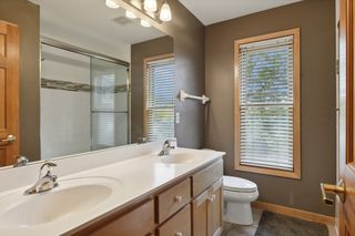 A great Bathroom to share.