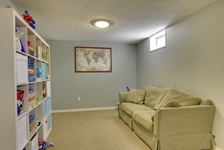 Large sofa - with plenty of finished space to hang!
