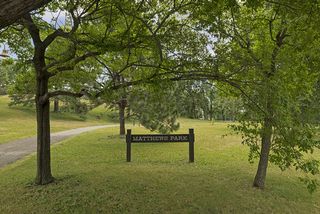 Matthews Park is nearby