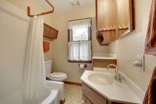 The 2nd Floor Bathroom...