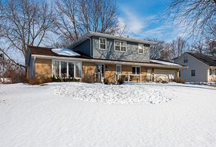 Established neighborhood just blocks from town, parks, trails