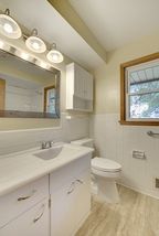 Updated main floor full bath.