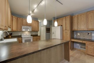 You will love preparing meals in this wonderful kitchen with lots of cabinet and counter space...