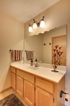 1500 4th St NE - Lovely master bathroom