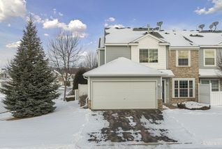 Two story move-in ready townhouse in Chanhassen