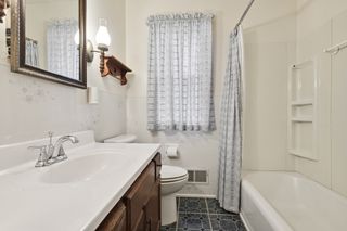 Main Floor Full Bath