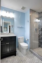 Updated bath in junior suite