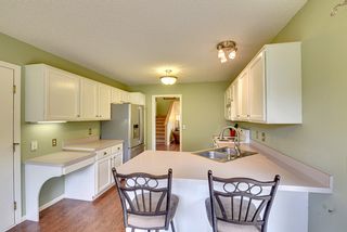 Plentiful counter space, great for entertaining big gatherings. 