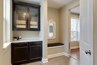mudroom 