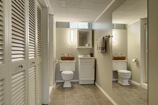 Lower lever 3/4 bath 