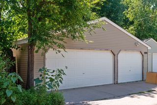 THREE car garage!