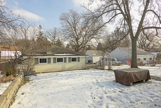 WOW! Don't miss the oversized Back Yard! 