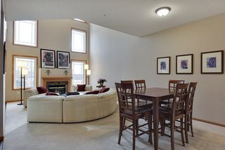 Sun-filled rooms with awesome views of sunrises and moon rises...