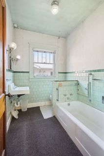 Main Floor Bathroom