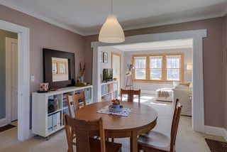 Open views for entertaining. 