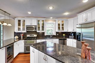 Virtually enameled kitchen