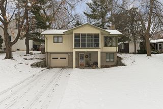 Weclome to 586 Otis Avenue in the Desnoyer Park Neighborhood in St. Paul...