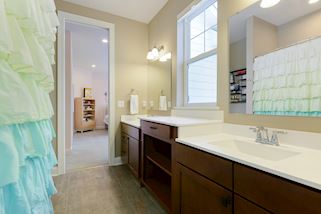 jack and jill bath two