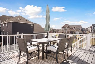 Oversized deck built in 2015; freshly painted in 2020.