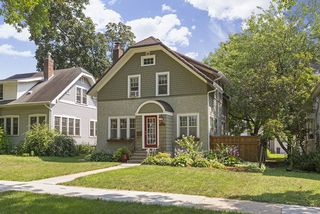 Curb Appeal! Curb Appeal! It doesn't get any better than this...