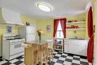 Spacious wonderful kitchen
