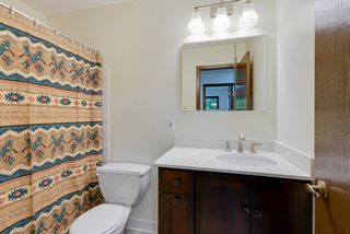 Upper level full bathroom