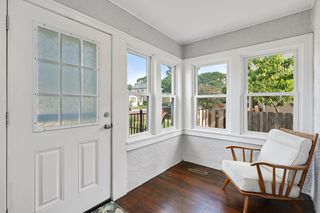 Sunroom/foyer