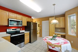 Eat In Kitchen!  (room for an island or banquet)