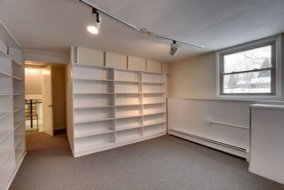 Office / Den / Study with built-in bookshelves 