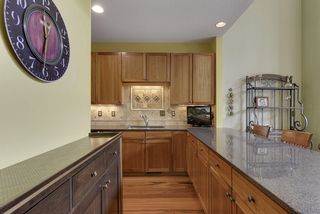 Granite counters. 