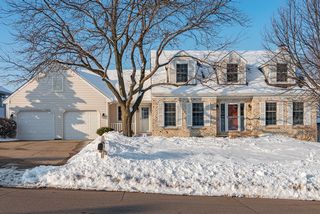 Maintenance free brick and vinyl siding, newer cement sidewalks