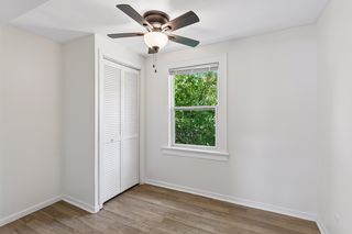 2nd upper unit bedroom