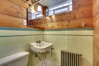 Lower level 1/2 bath. 