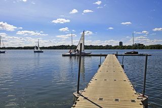 Sailing on Bde Maka Ska