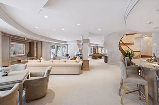 Family Fun or Entertain Casually.