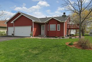 1500 4th St NE - Lovely home on quiet tree-lined street in neighborhood of other well kept homes