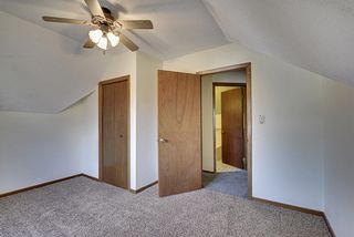 Ceiling fans in all bedrooms. 