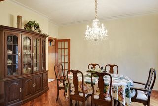 Large or small - you love formal dinners in this spacious dinning room...