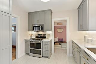 Kitchen looking toward mudroom