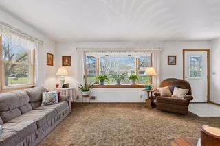 Large and Spacious Living Room