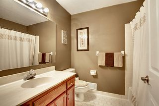 Full Main Floor Bath